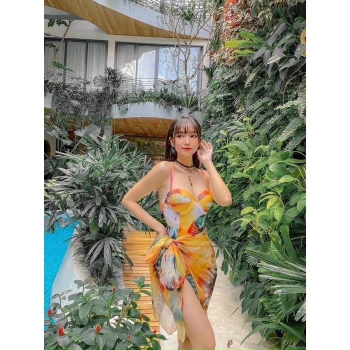 Set bikini hoa liền thân 1 mảnh kèm choàng rực rỡ đi biển