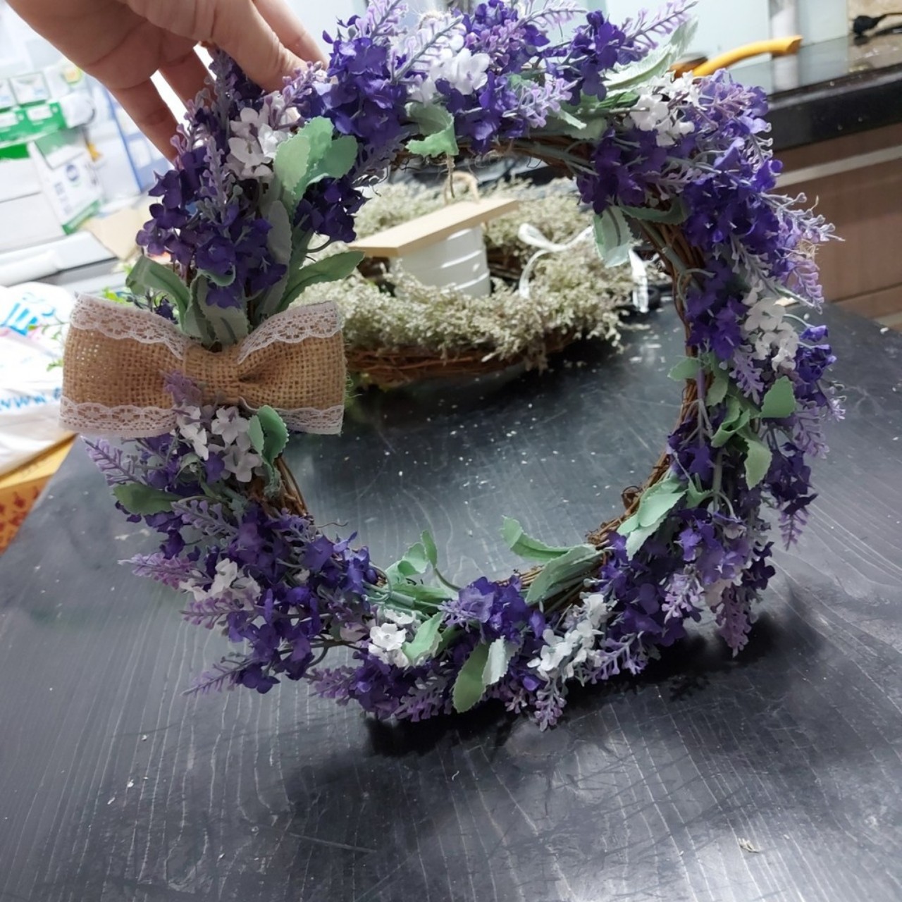 Vòng hoa giả vòng hoa lavender tím đường kính 25cm