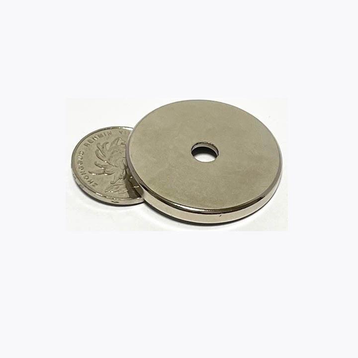 Nam châm đất hiếm tròn 40x5mm lỗ 6mm, nam châm siêu từ tính