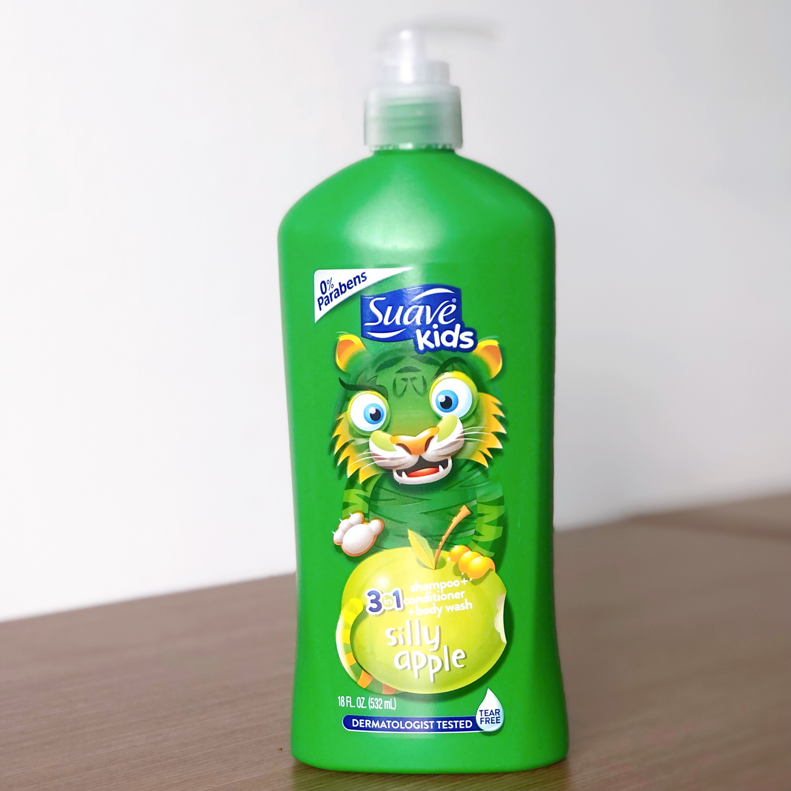 Sữa tắm gội xả mùi Táo Suave Kids 3 in 1 Apple 532ML của Mỹ cho bé yêu