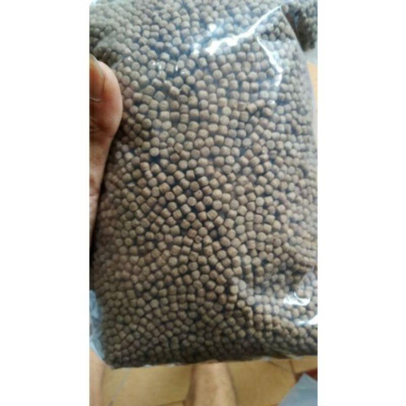 1kg cám koi King feed 42% đạm