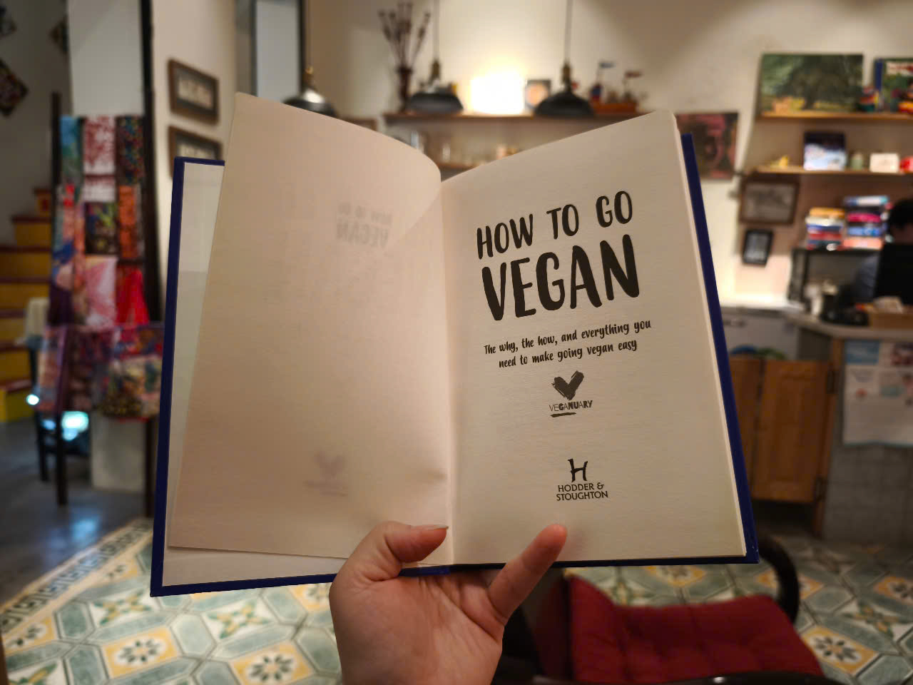 Sách - How To Go Vegan: The why, the how, and everything you need to make going vegan easy by Evanna Lynch