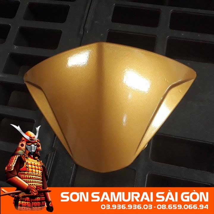 Sơn SAMURAI KUROBUSHI 123 màu vàng ánh kim chính hãng dành cho xe máy