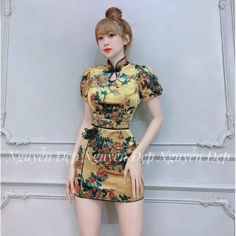 Sét áo cổ tàu khoét ngực phối chân váy mini in họa tiết