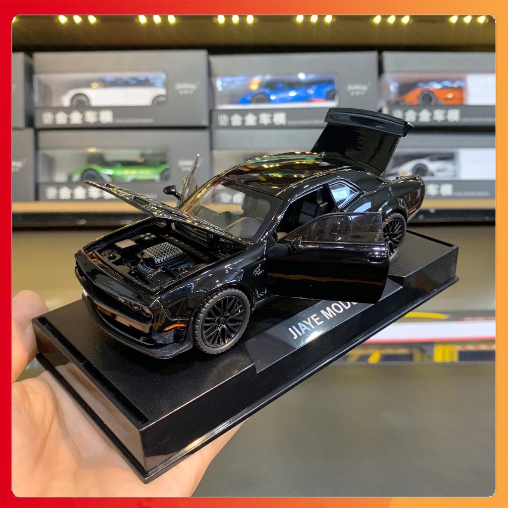 Mô hình xe Dodge Challenger SRT Hellcat 2023 tỉ lệ 1:32 Double Horses - Màu đen