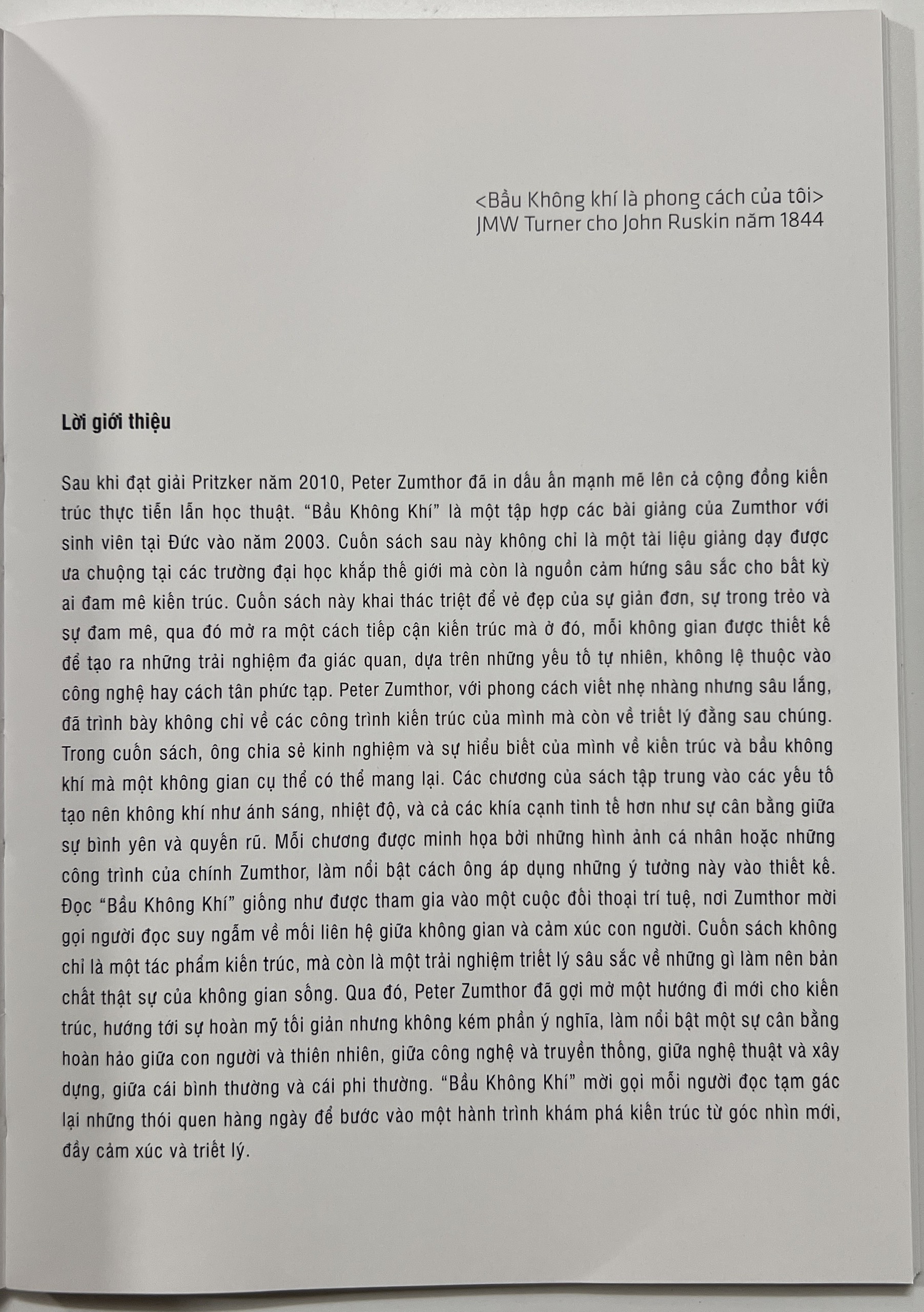 Sách - Bầu Không Khí