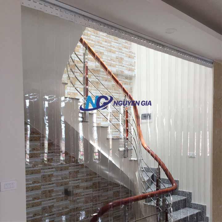 Rèm Nhựa PVC Dẻo Gía Rẻ Cho Cửa Cao 2m3