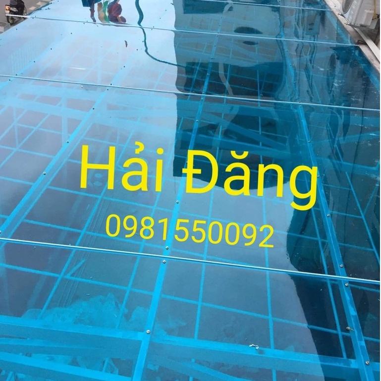 ( Khổ cao 1,22m x Dày 8 zem) TÔN NHỰA PHẲNG POLY LẤY ÁNH SÁNG MÀU XANH TRONG SUỐT ( LOẠI 1)