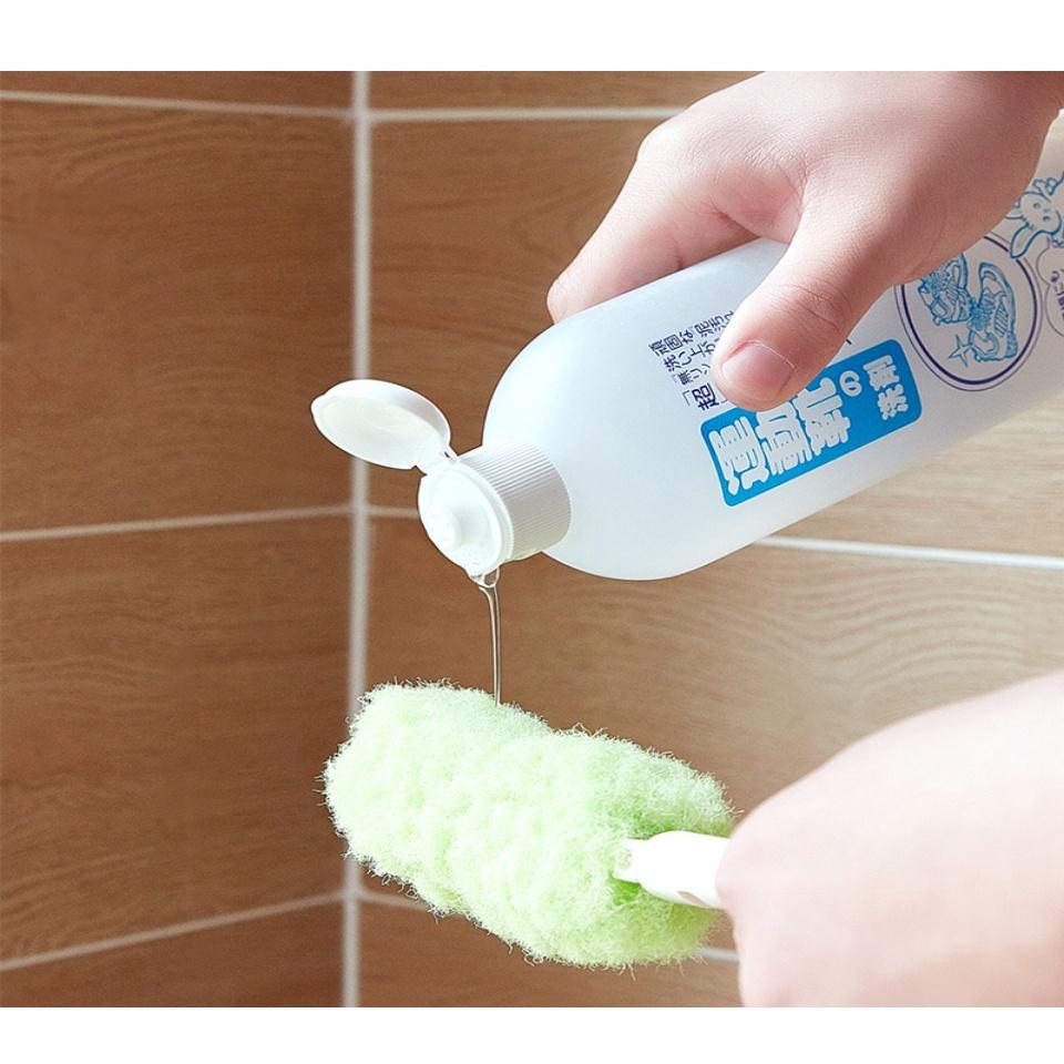 Nước giặt giày cao cấp Kose 500ml Nội địa Nhật Bản