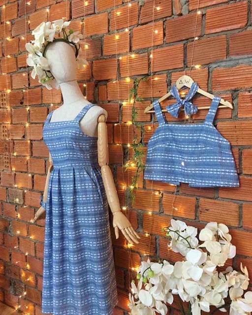Đầm xanh dệt thêu/ Linen