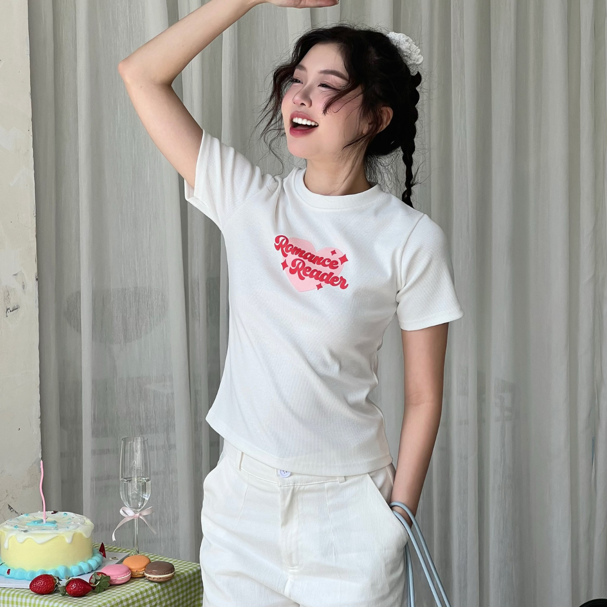 Áo thun nữ form babytee chất thun thoáng mát in hình trái tim Romance Reader Miều Est.2013