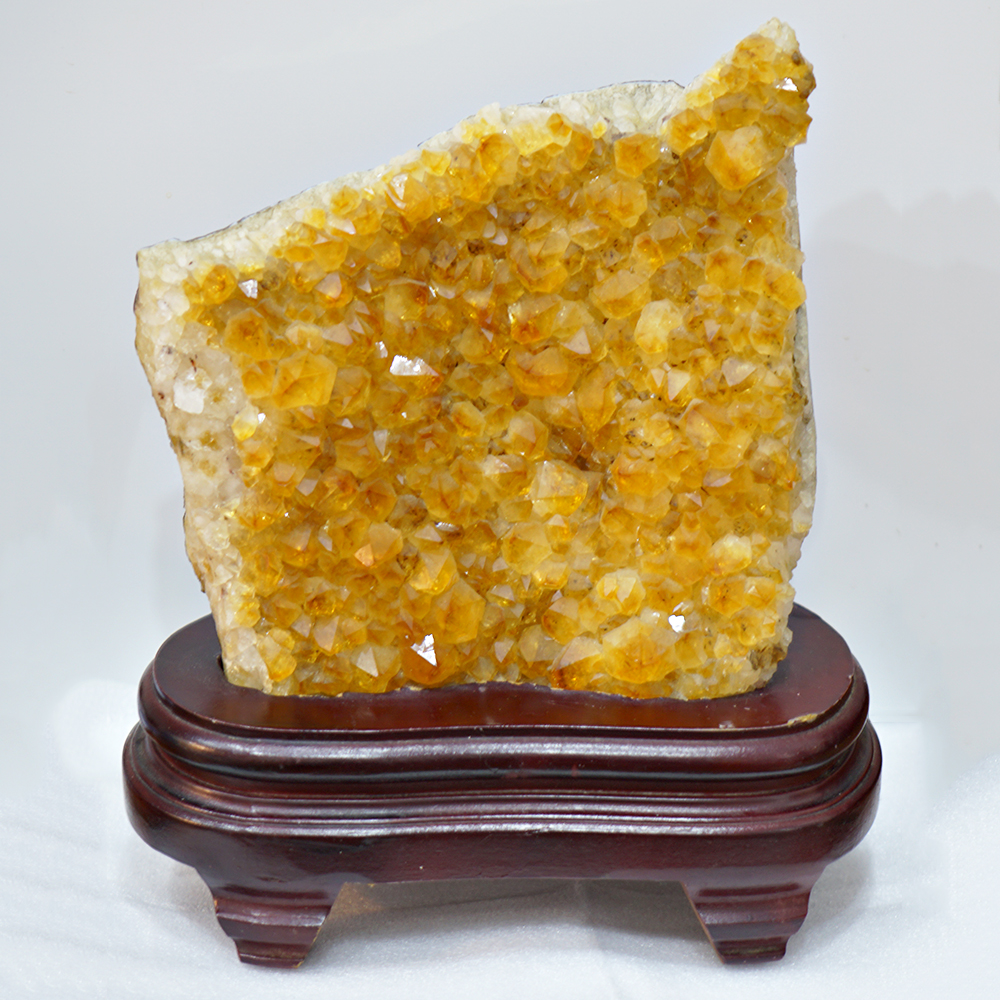 Khối Đá Thạch Anh Vàng Citrine Phong Thủy Đế Gỗ Tự Nhiên 32x22x8cm