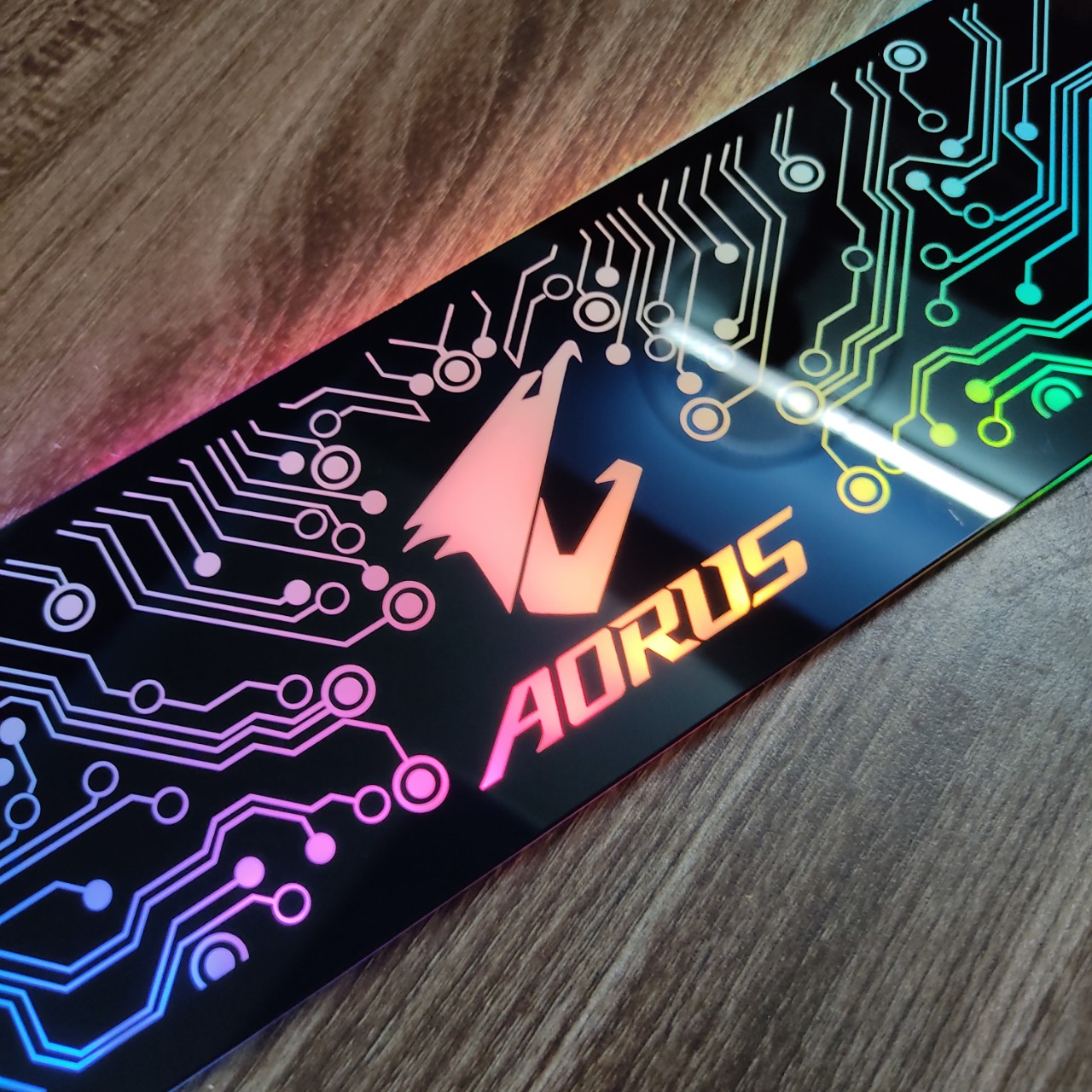 Tấm che hộp nguồn máy tính có Led 5v ARGB logo Aorus, đồng bộ màu mainboard hoặc Hub khiển, hình mạch điện vô cực - Hàng nhập khẩu