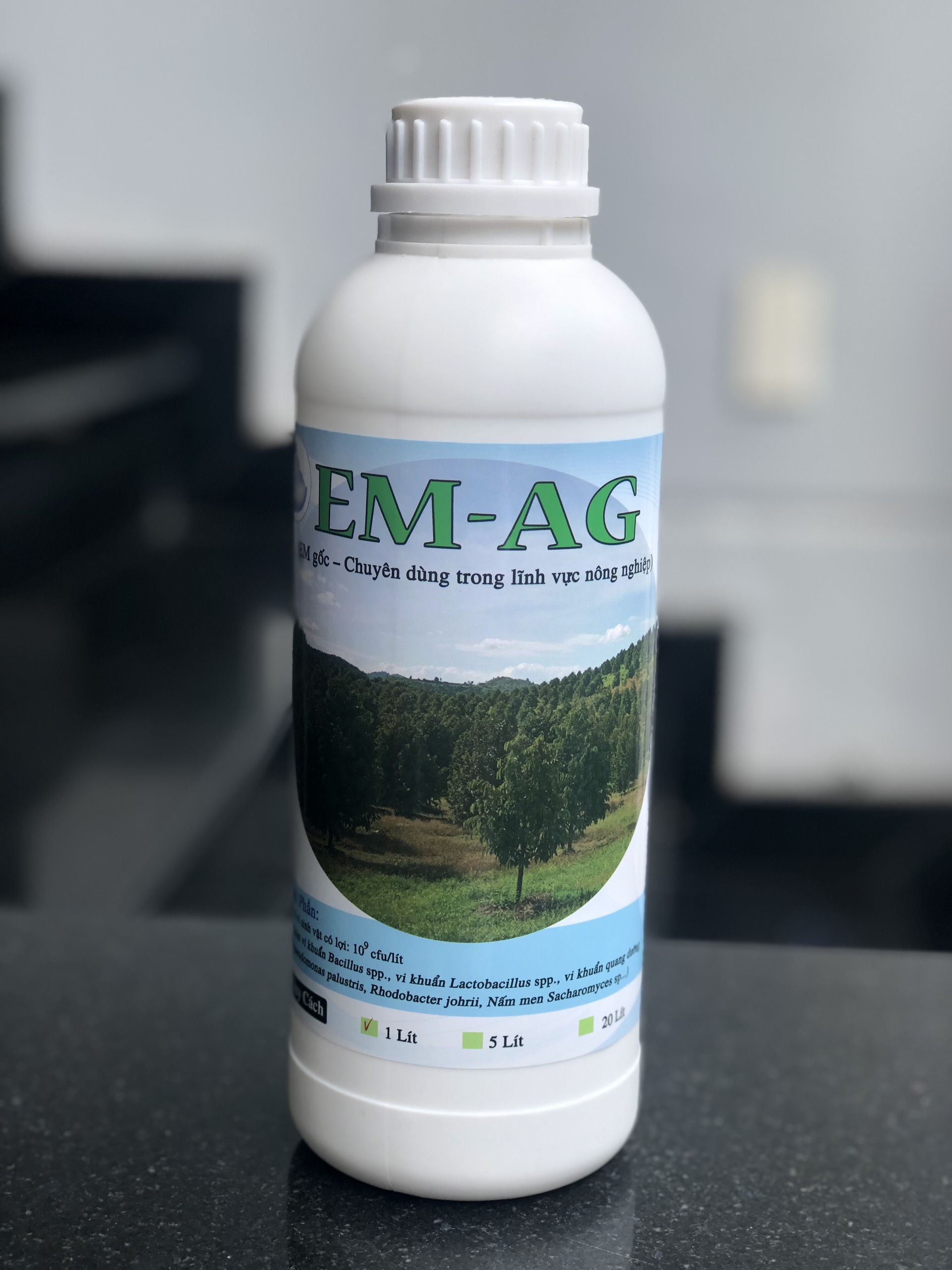 EM gốc chuyên dùng trong nông nghiệp chai 1 lít