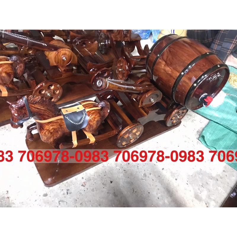 Xe ngựa kéo pha.ó đơn