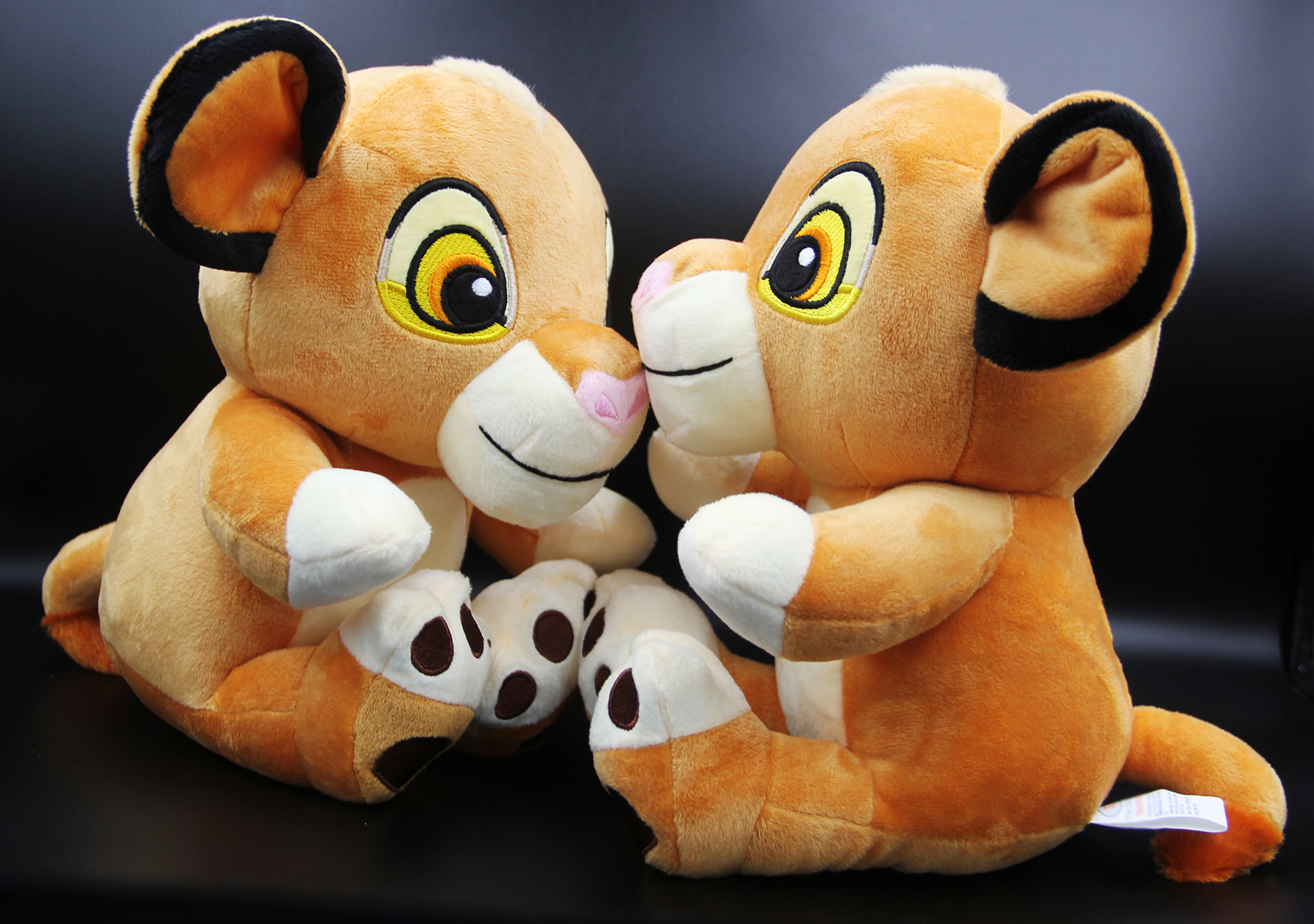 Thú Nhồi Bông/ Gấu Bông Sư Tử Con Simba 26 cm (Tặng kèm móc khóa da bò thật màu ngẫu nhiên) BA00178