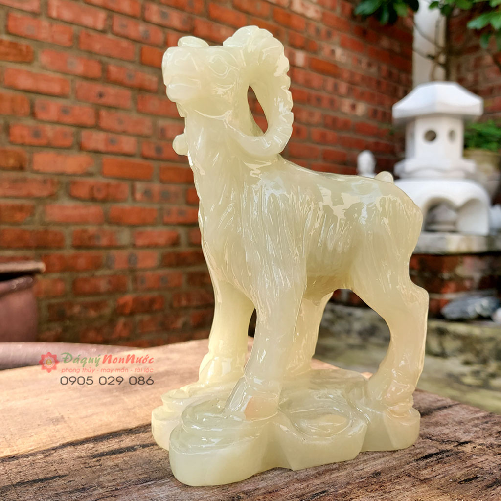 Tượng dê 12 con giáp phong thủy đá ngọc Pakistan 15cm - đá Non Nước
