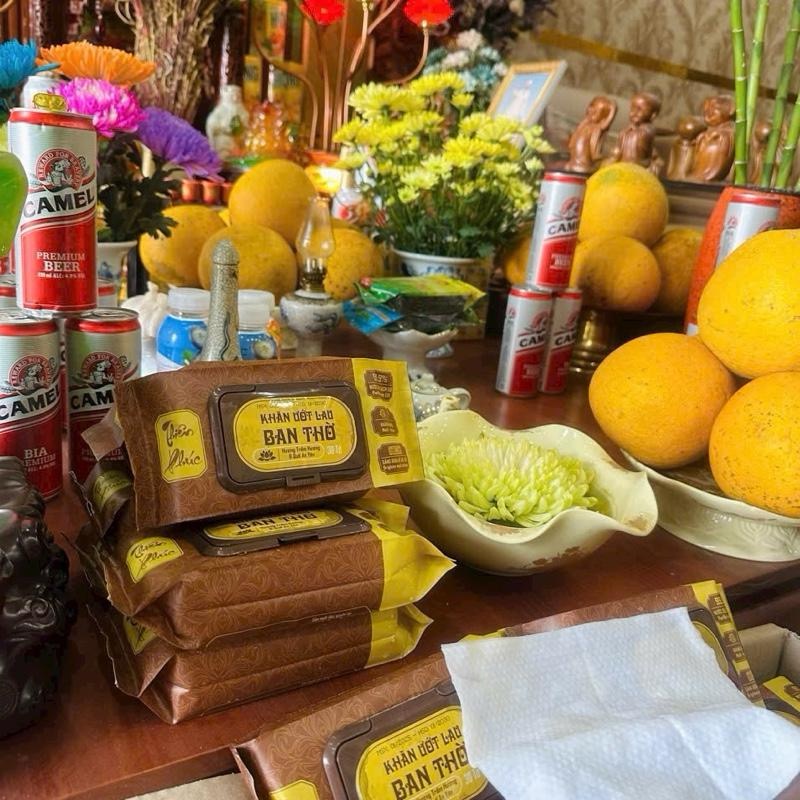 Khăn giấy ướt lau bàn thờ cao cấp Thiên Phúc hương trầm và hương quế - Khăn ướt bao sái bàn thờ