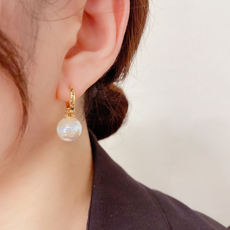 Bông tai cài hột tròn trắng đơn giản dịu dàng