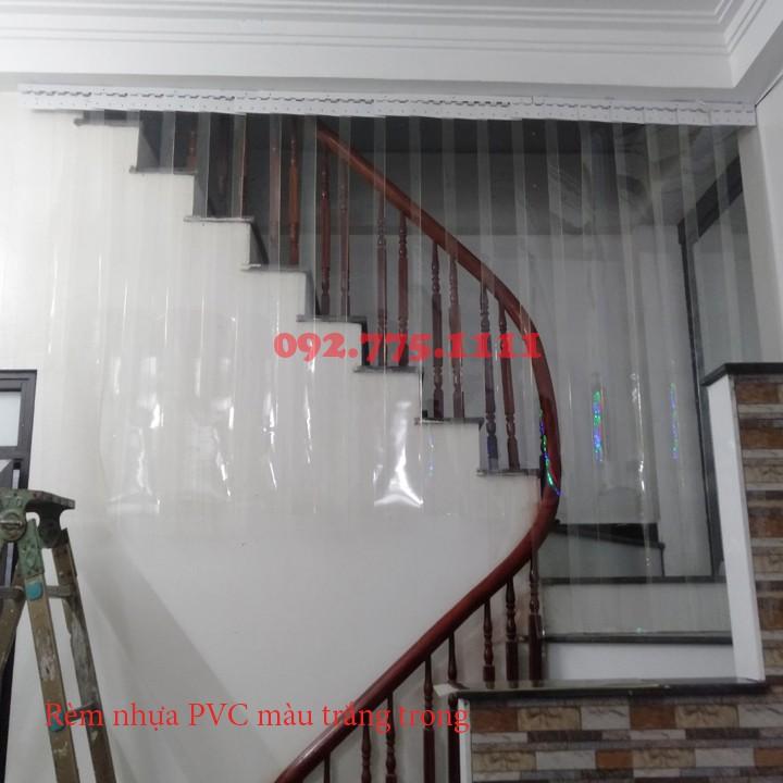 Thanh treo rèm nhựa PVC