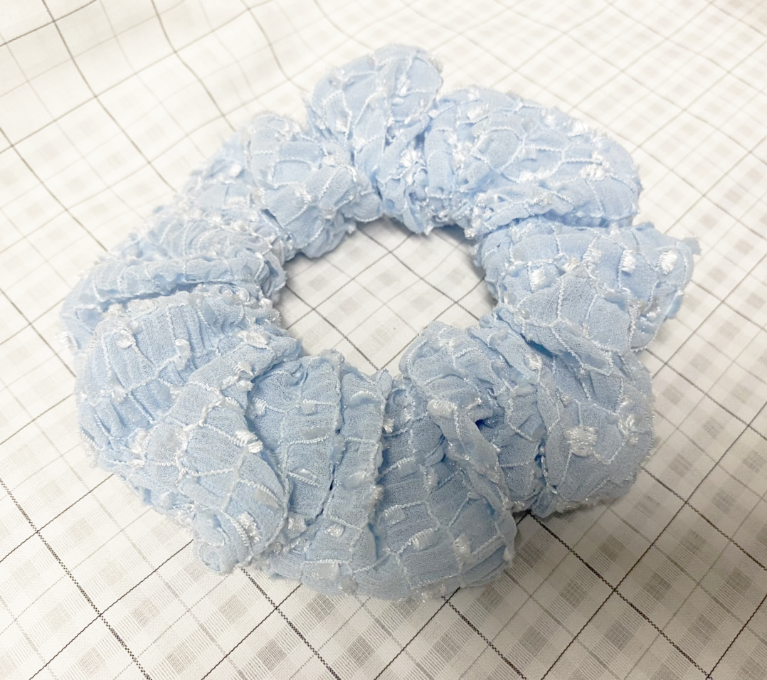 Cột tóc scrunchies thiêu mẫu mới màu xanh ngọc