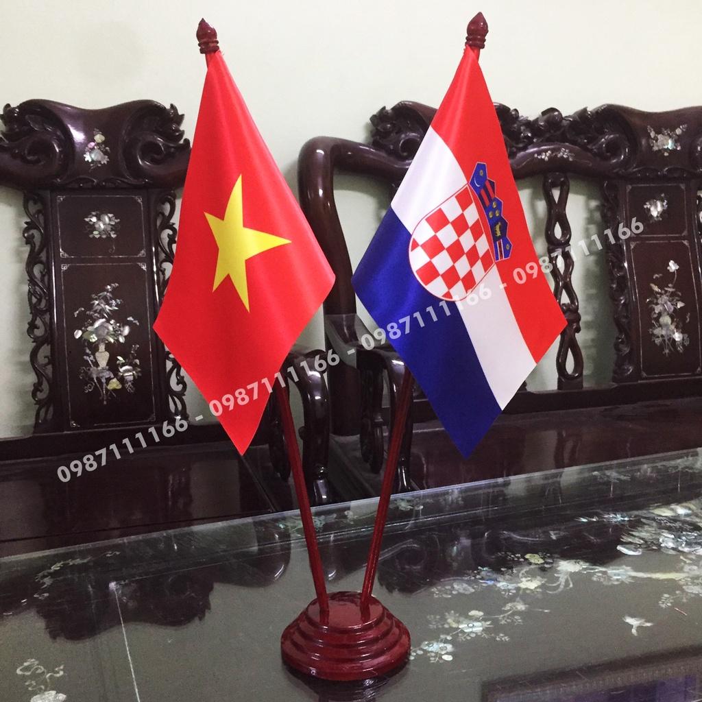 Cờ Để Bàn Đế gỗ Cắm 2 cờ Việt Nam - Croatia In Kỹ Thuật Số