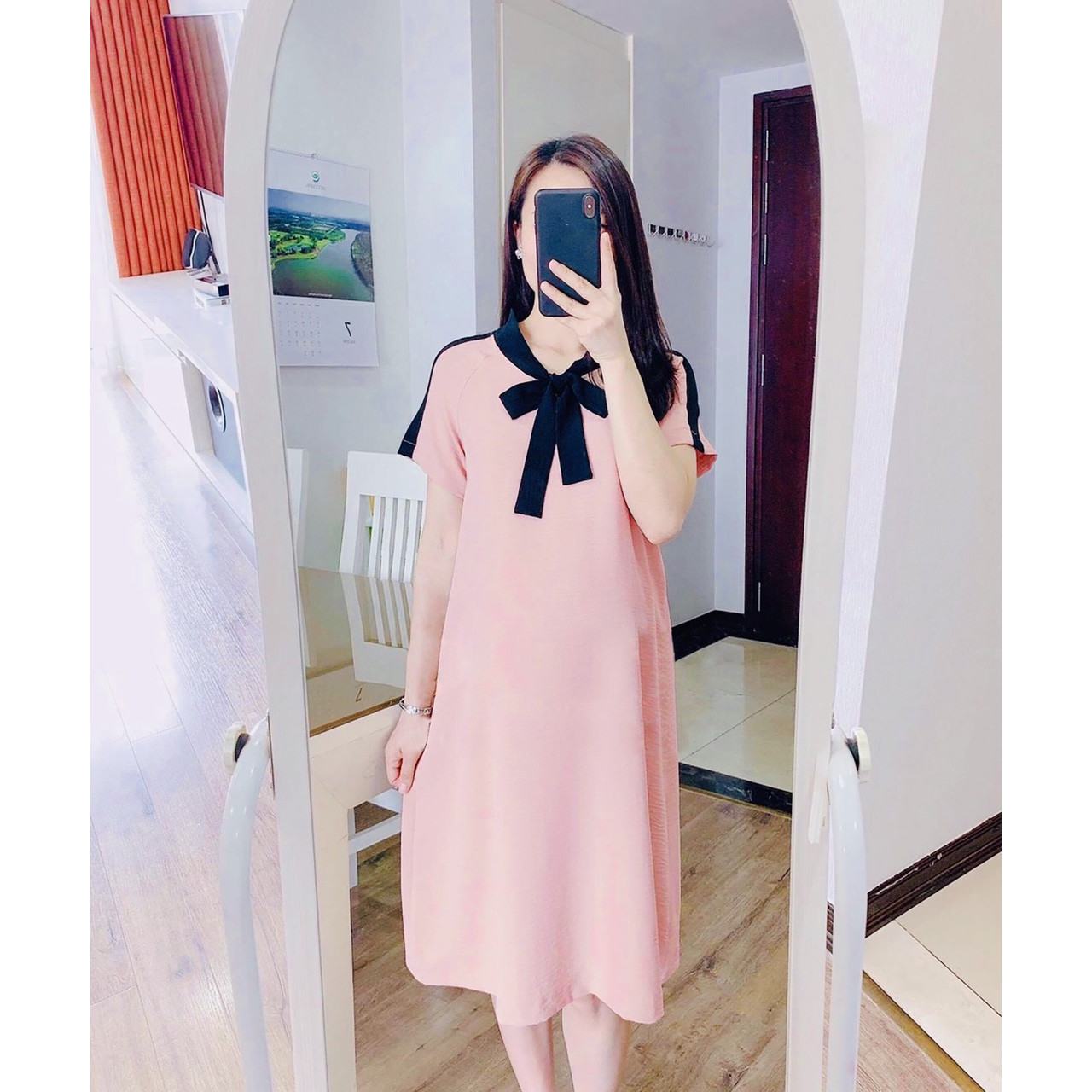 Đầm đũi phối mầu xinh xắn