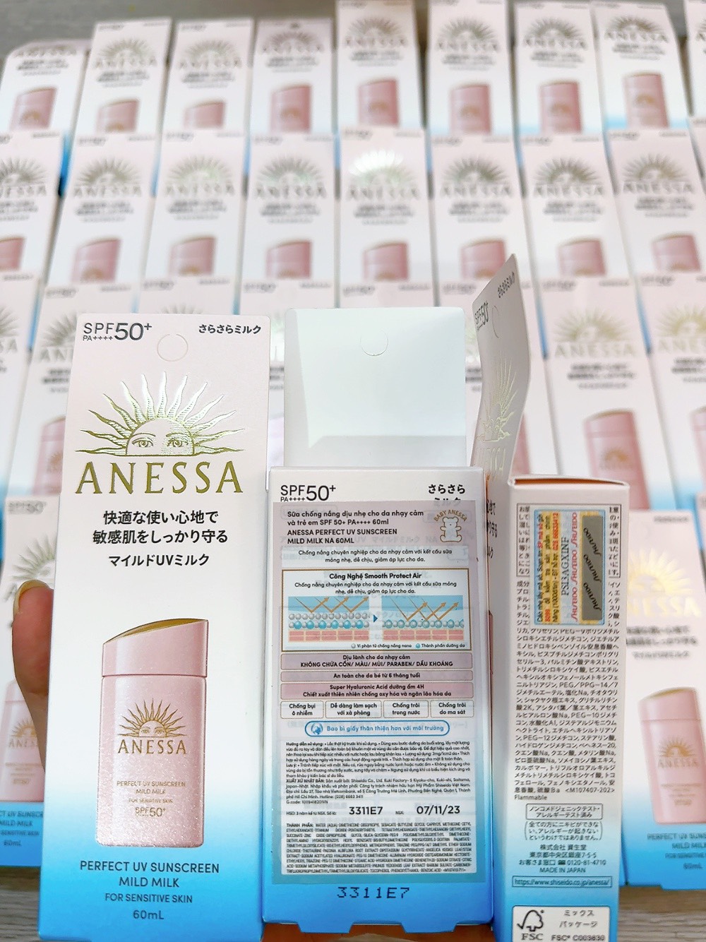 Sữa chống nắng dịu nhẹ cho da nhạy cảm Anessa Perfect UV Sunscreen Mild Milk 60ml