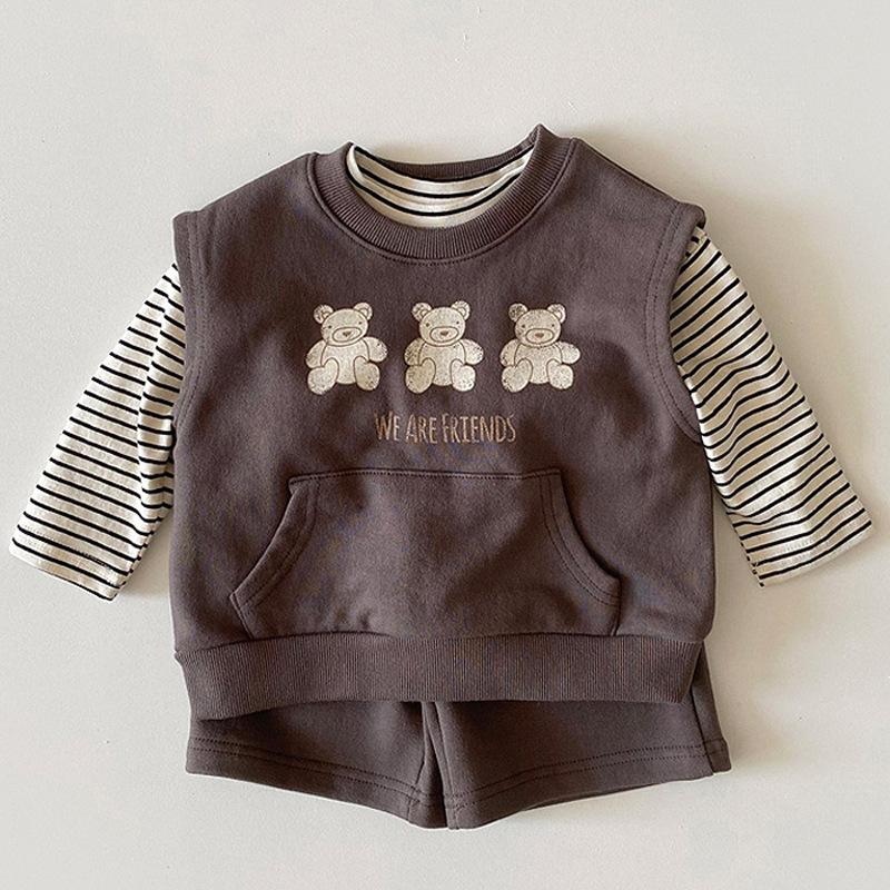 2021 Thu Mới Bộ Quần Áo Bé Trai Bé Set Bộ Tay Dài Sọc Áo + Hoạt Hình In Áo + Quần Short 3 chiếc Toddker Bé Gái Phù Hợp Với
