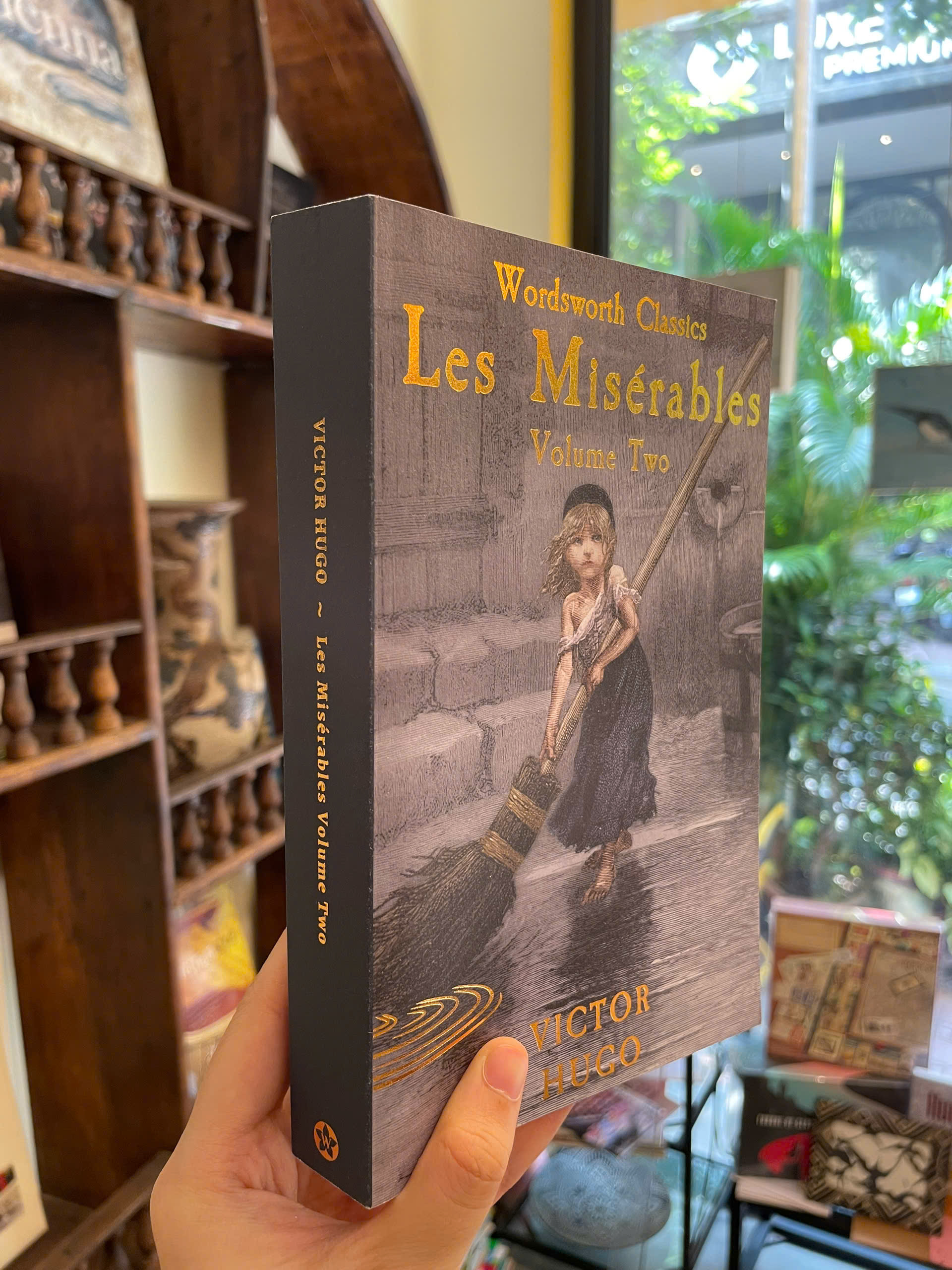 Sách - Les Miserables: Volume 2 by Victor Hugo - Classics/Fiction/Historical Fiction book in English