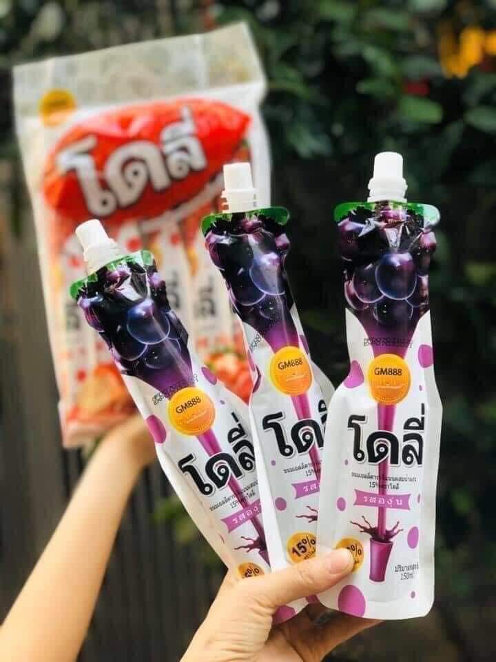 1 lốc thạch Dolie trái cây Thái Lan 900g vị nho (150g/cây x 6 cây) . Date 7/2023