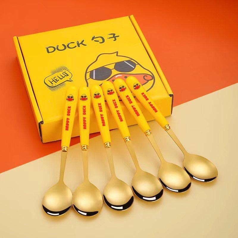 Hộp 6 muỗng inox hình vịt vàng dễ thương Duck, Thìa hình vịt vàng cán dài cho bé ăn dặm