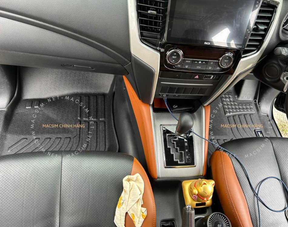 Thảm lót sàn xe ô tô Mitsubishi Triton 2016-2023 (sd) Nhãn hiệu Macsim chất liệu nhựa TPE cao cấp màu đen