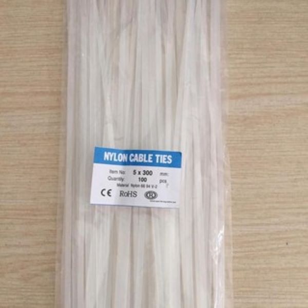 1 BỊCH DÂY RÚT NHỰA 3 TẤC TRẮNG, ĐEN