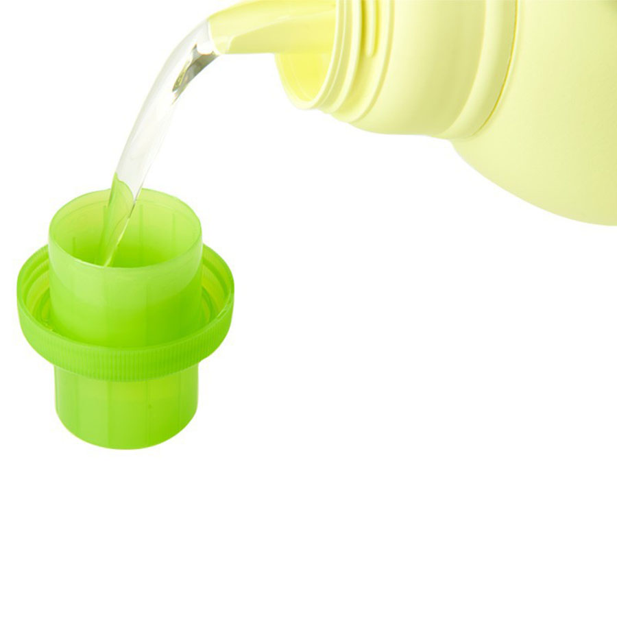 Combo Ghế kê chân bồn cầu + Chai tẩy quần áo màu1000ml - Nội địa Nhật Bản