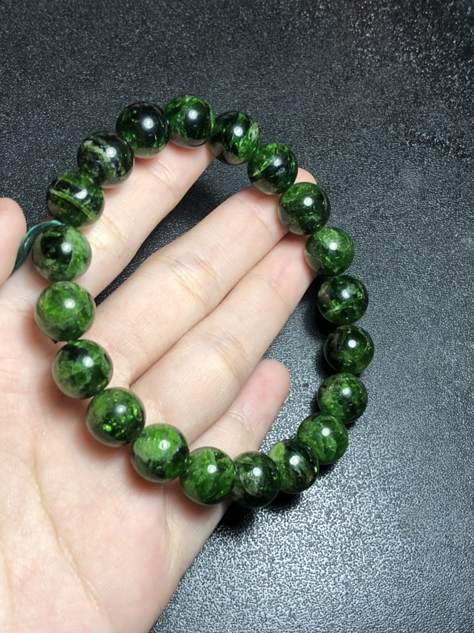 Vòng tay đá Diopside tự nhiên hạt 10mm