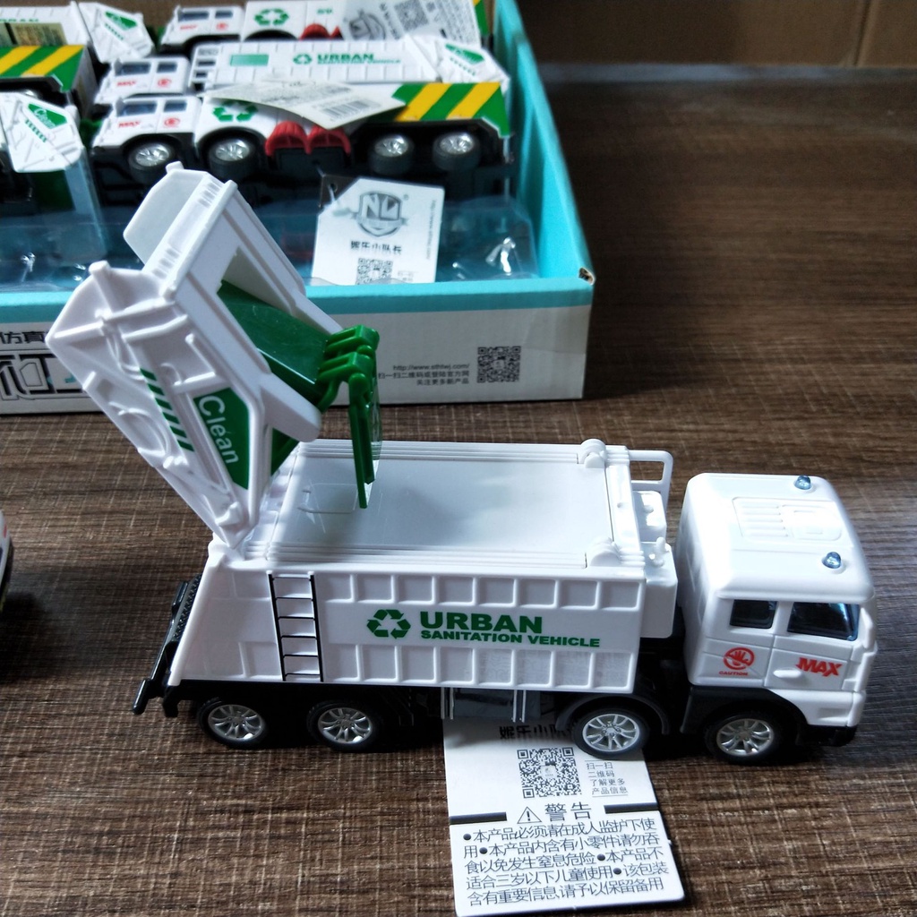 Hình ảnh Bộ xe đồ chơi vệ sinh môi trường KAVY gồm 2 xe, 4 thùng rác có hộp đựng tiện lợi