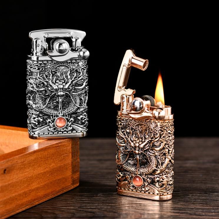 Vỏ Hột Quẹt Bật Lửa Xăng Đá Chief CF018-50 Khắc Hoa Văn Họa Tiết 3D Nổi, Đánh Đá Nhân Tạo Cao Cấp Đẹp Độc Lạ ( Màu Ngẫu Nhiên)