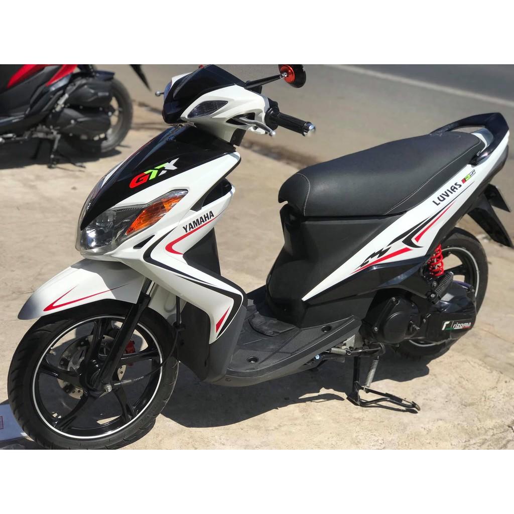 Tem rời Luvias chỉ đỏ đen xe trắng