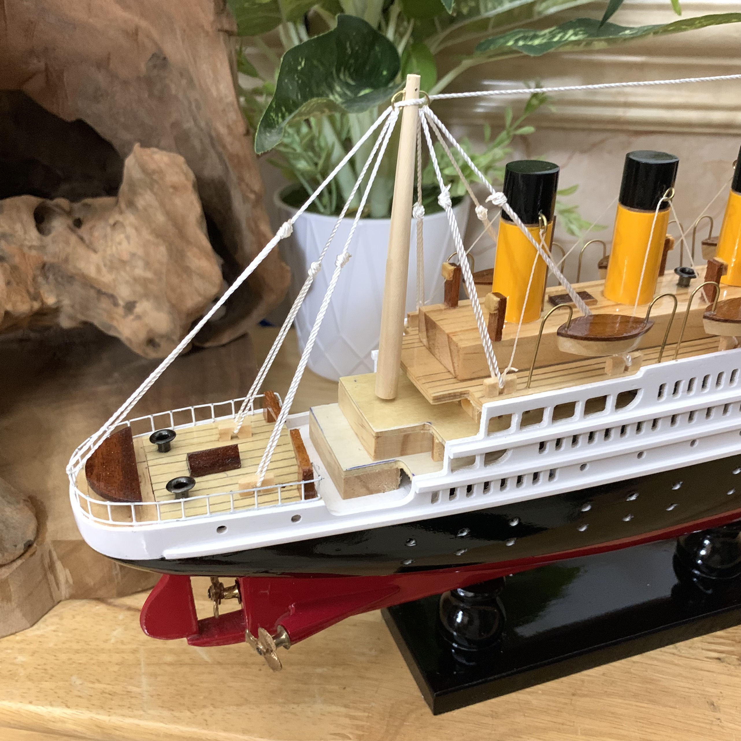 Mô hình tàu gỗ trang trí nhà cửa tàu Titanic phiên bản cao cấp hoàn hảo - quà tặng sinh nhật - Dài 40cm