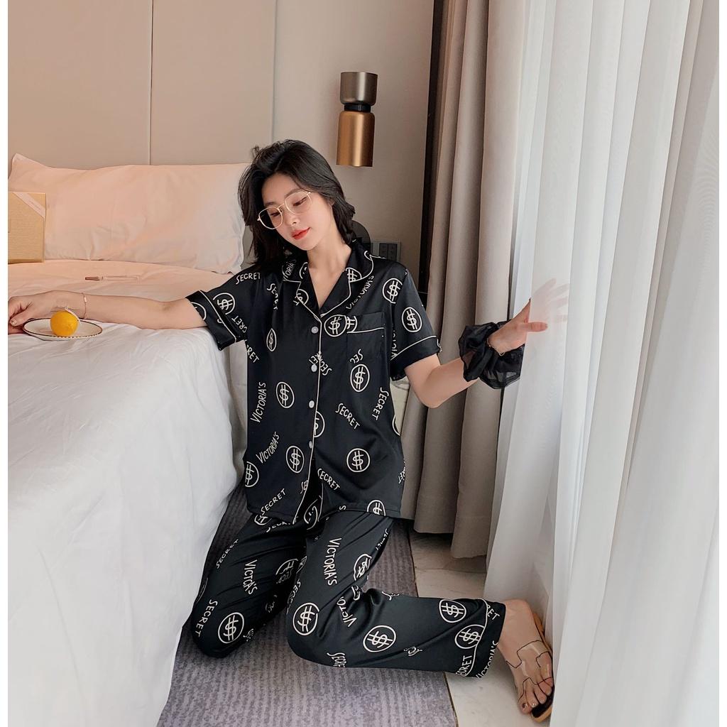 Pijama Nữ - Bộ Ngủ Cộc Dài Vải Lụa Cao Cấp Màu Đen Họa Tiết Chữ CDLP06 - XL &lt; 66kg
