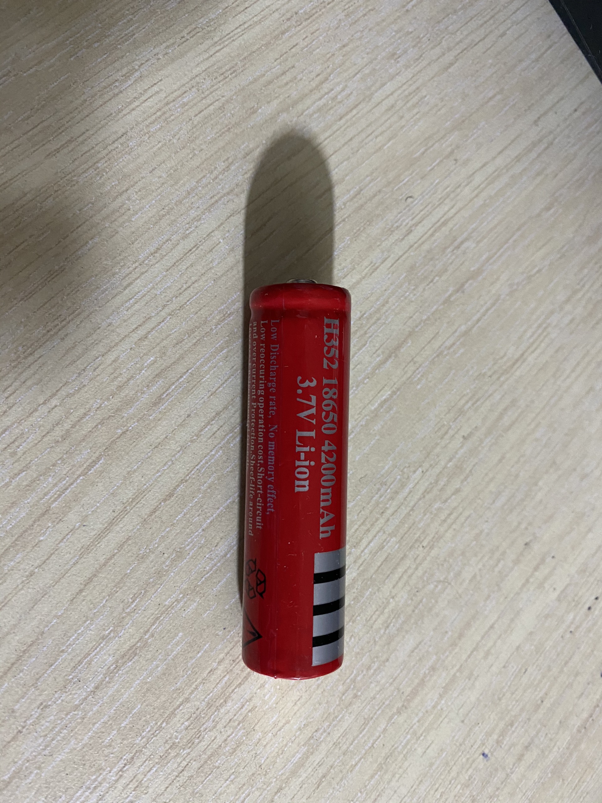 Bộ 2 Pin sạc dung lượng cao 18650 4200 mAh 4,2V li-ion