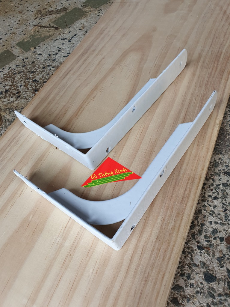 Cặp giá đỡ kệ gỗ dài 20cm bằng sắt đã sơn màu trắng rất chắc chắn, làm kệ chịu lực tốt trên 30kg