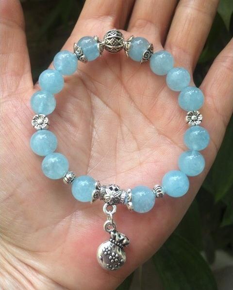 Vòng tay phong thủy đá Aquamarine 8 ly