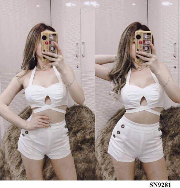 Sét ngắn khoét ngực sexy