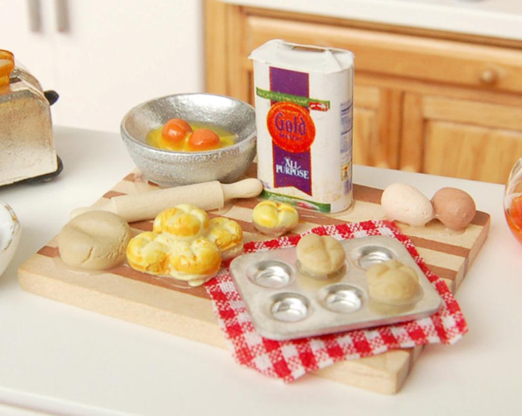 1/12 Dollhouse Miniature Kitchen Food Eggs Milk Bread Kitchen Knives