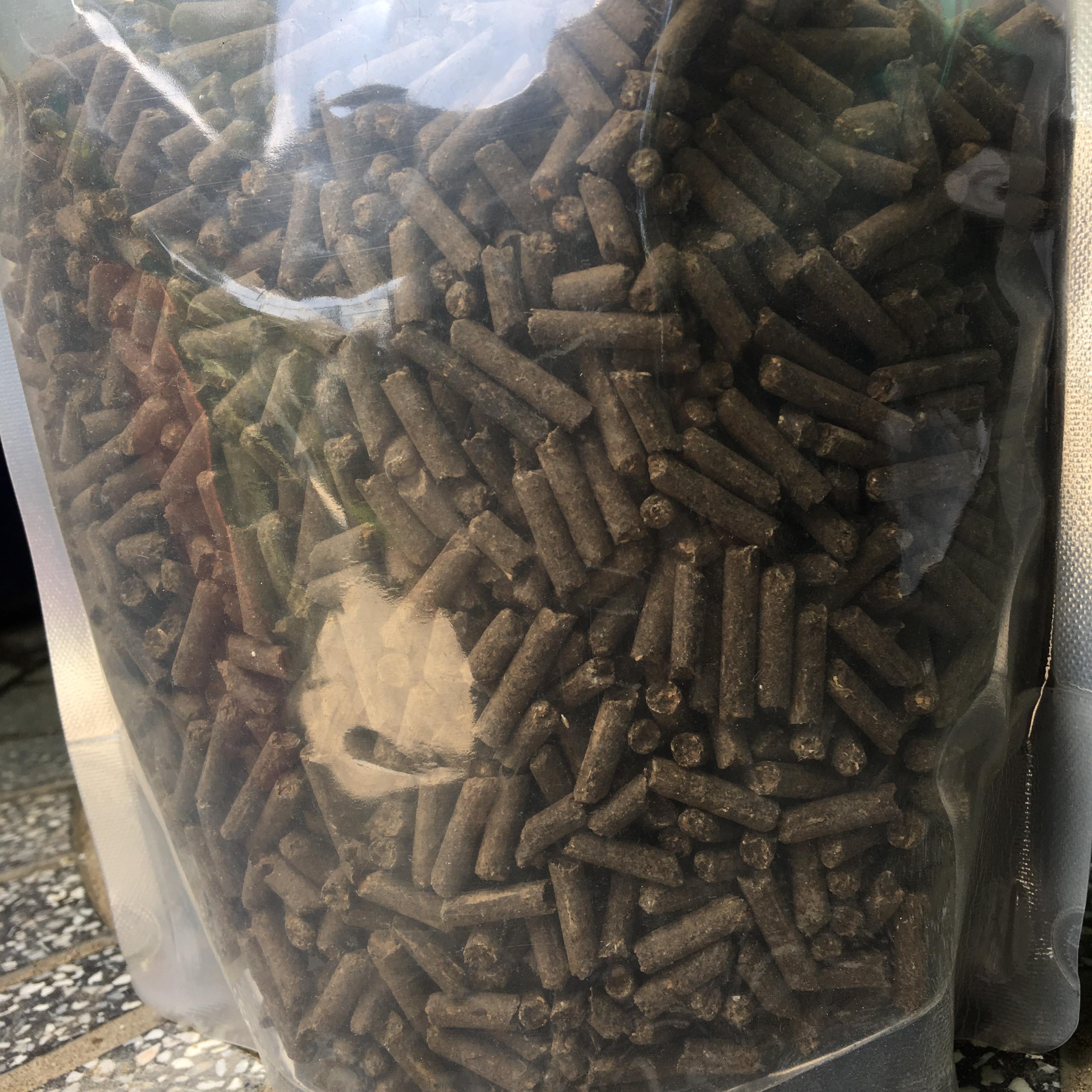 Phân Hữu Cơ Trồng Rau Sạch 1kg – Bón 30–40m²/Lần – Dạng Viên, Dễ Sử Dụng, An Toàn Cho Vườn Nhà