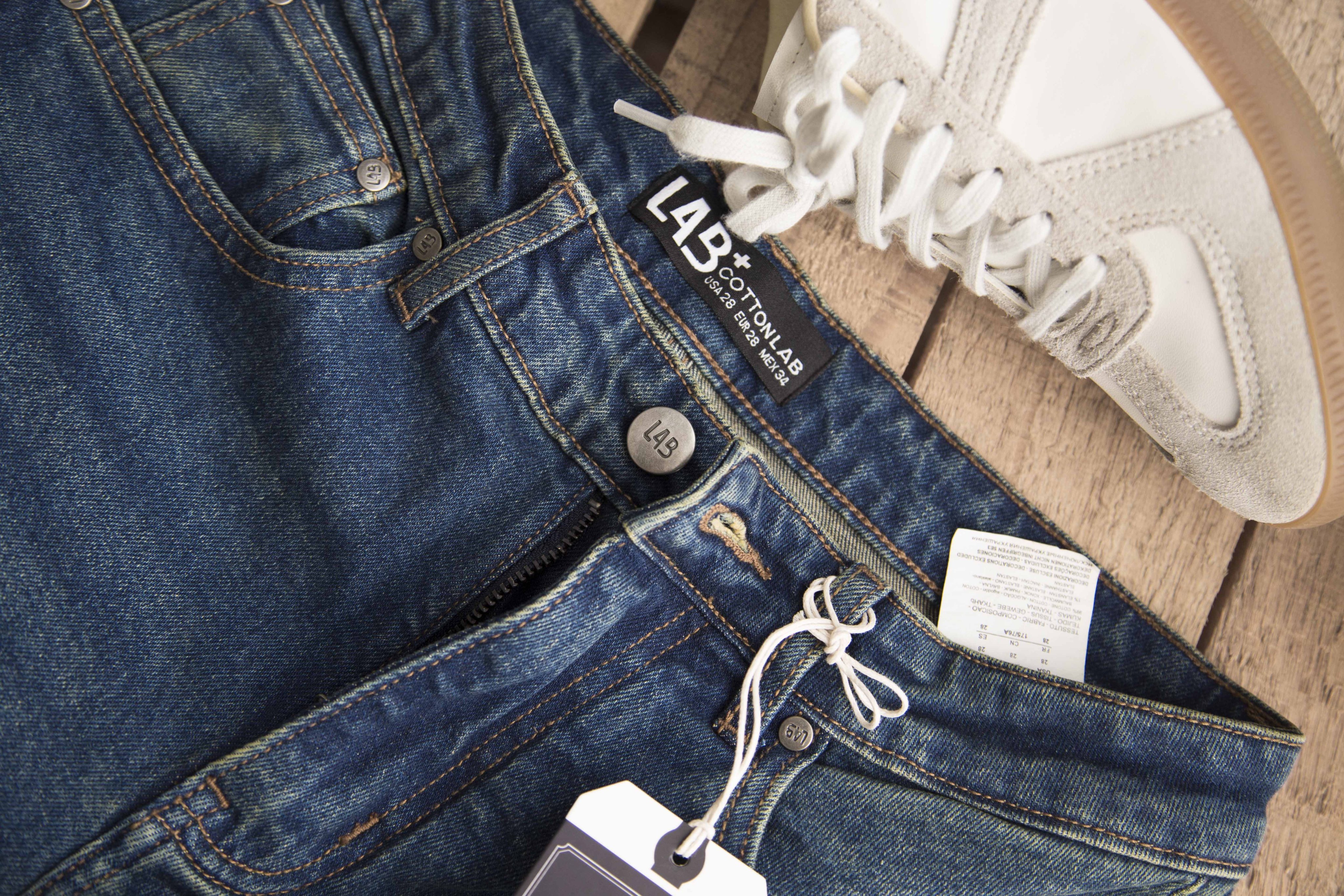 [CHÍNH HÃNG] Quần Jean nam vải Denim co giãn nhẹ form Slim ống đứng | quần nam jean xanh đậm - LAB220904