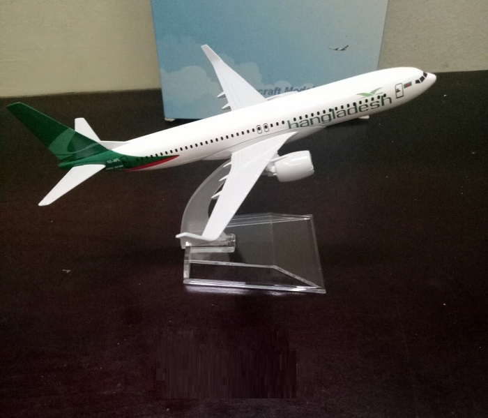Mô hình máy bay tĩnh B737 Bangladesh 16cm