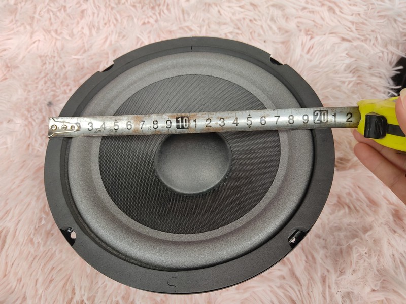 CỦ LOA BASS 20  TỪ 140 CÔN 36 GÂN MÚT